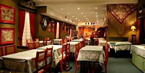 Café de Chinitas - Restaurante Tablao Flamenco - Un buen día en Madrid