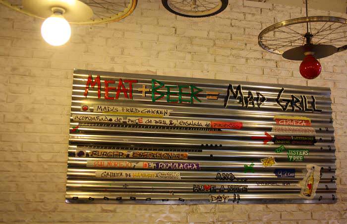 Mad Grill 18 Placa Mad Grill