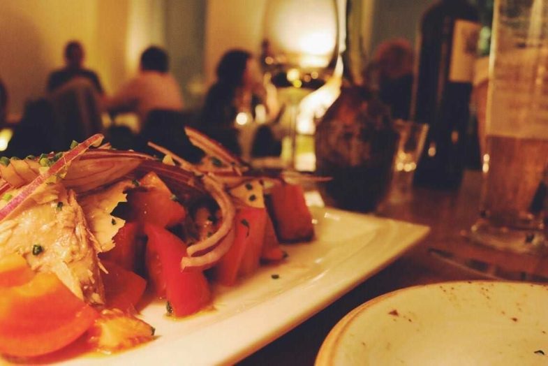 Ensalada de tomate y atún