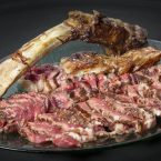 Tomahawk de dos primaveras de La Finca de Jimenez Barbero al estilo Galbi