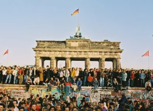 Primera exposición a gran escala sobre el Muro de Berlín - Un buen día en Madrid