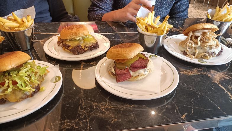 Yes hamburgers