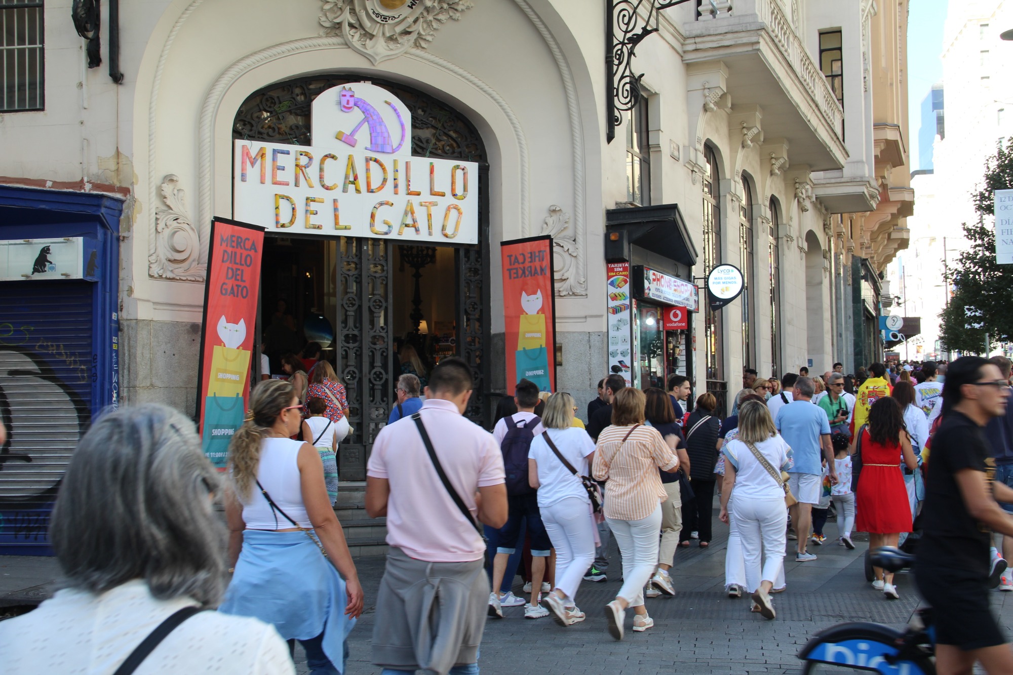 Mercadillo del gato Madrid 2024