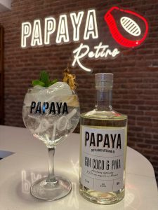 Papaya Destilados Artesanales 21 Ginebra de coco del bar PAPAYA
