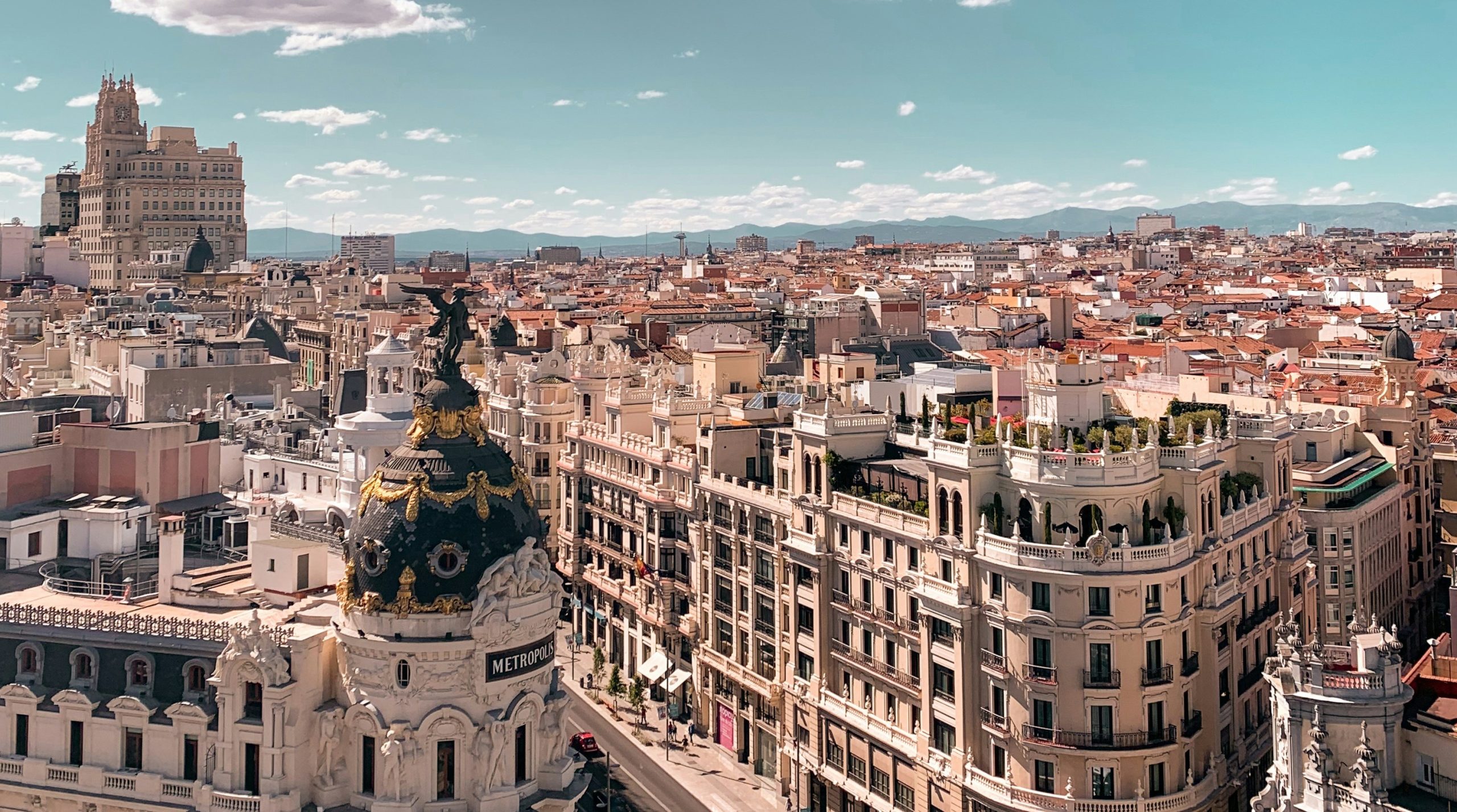 Madrid misterioso: los mejores recorridos para descubrir a pie - Un buen día en Madrid