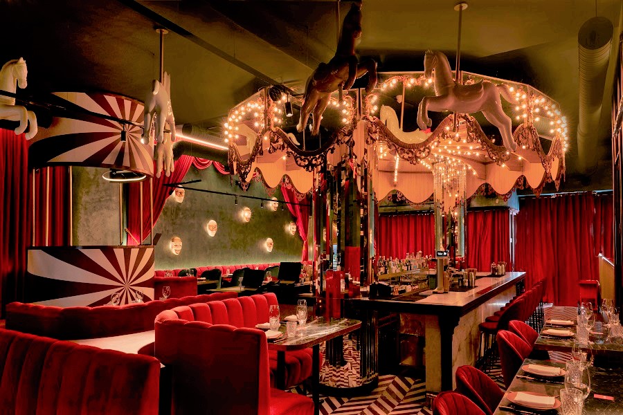 Top 10 restaurantes con espectáculo en Madrid 13 Arrogante