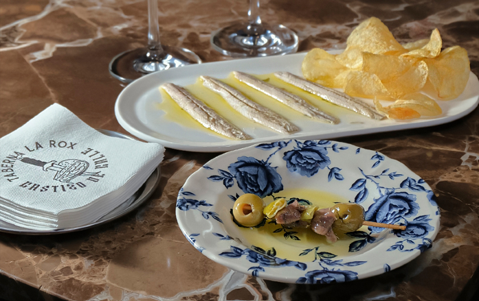 Taberna La Rox 10 Boquerones en vinagre y gilda