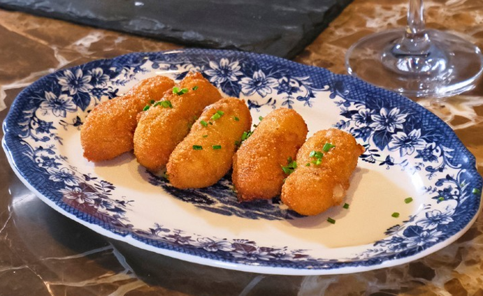 Taberna La Rox 12 Croquetas de pollo rustido