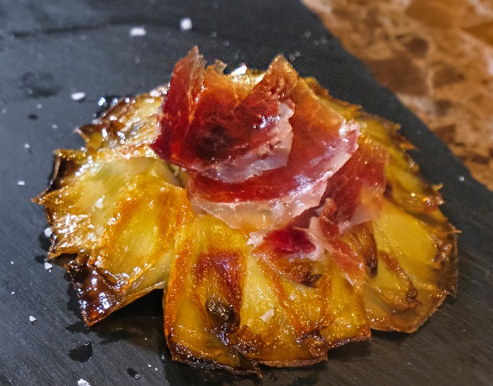 Taberna La Rox 15 Flor de alcachofa con jamón