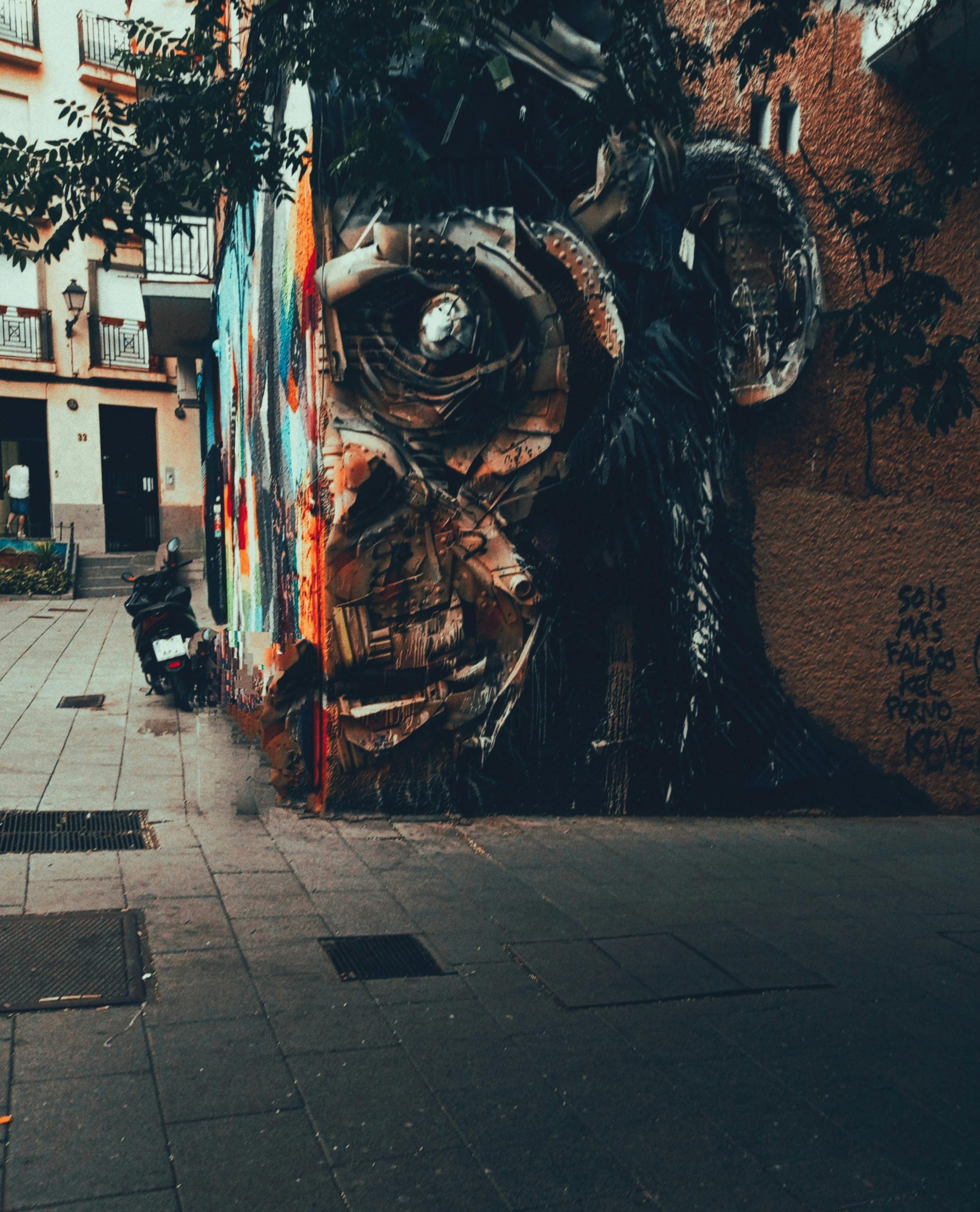 Rutas de arte urbano para sentir Madrid en cada muro 2 Rutas de arte urbano para sentir Madrid en cada muro - Un buen día en Madrid