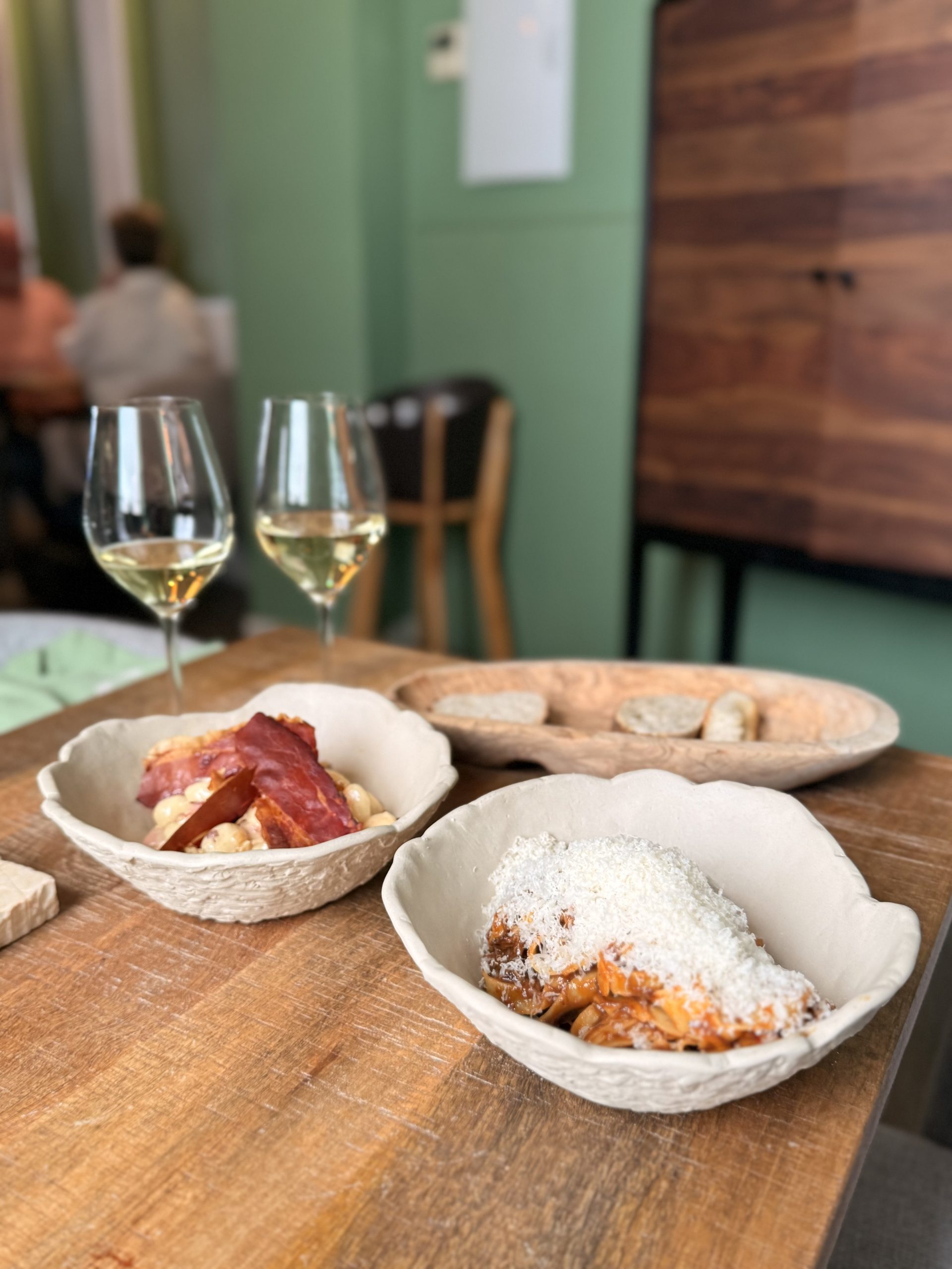 Il ragù a modo mio, Tagliatelle frescos con carrillada de ternera cocinada lentamente en vino dulce y Gnocchi Speak Nico e Gorgonzola,