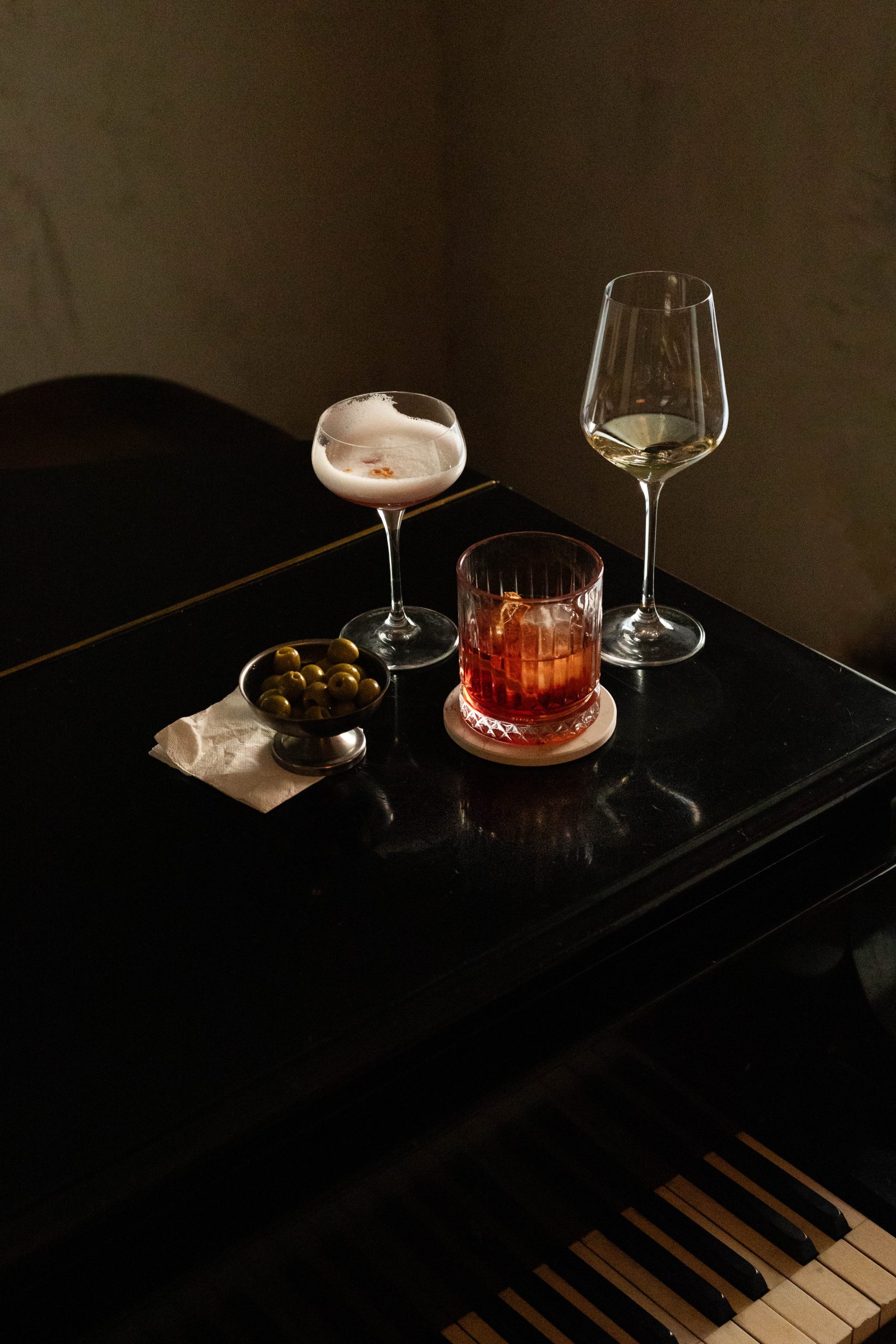 Salón Paralelo, una nueva mirada a la coctelería clásica en Madrid 3 salonparalelo
